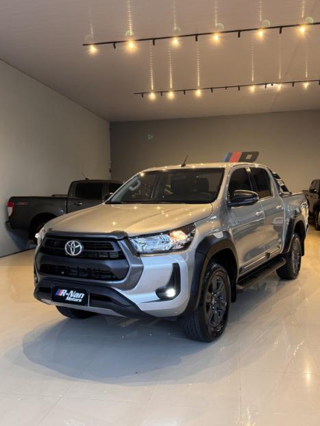TOYOTA Hilux Caminhonete 2.8 16V 4P SR 4X4 DIESEL CABINE DUPLA AUTOM�TICO, Foto 1