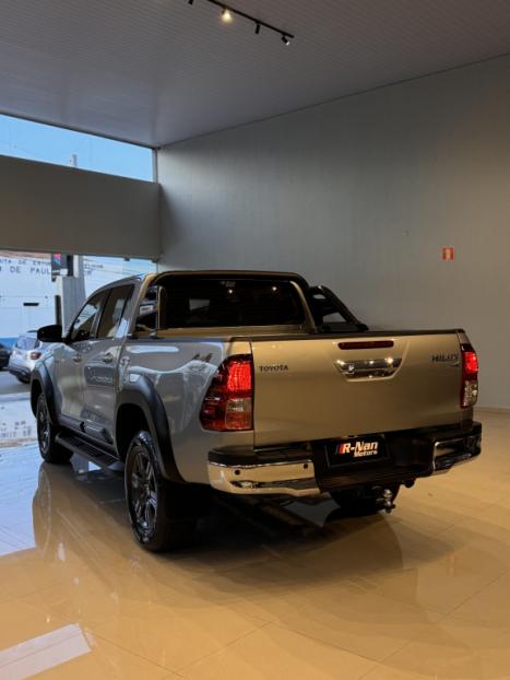 TOYOTA Hilux Caminhonete 2.8 16V 4P SR 4X4 DIESEL CABINE DUPLA AUTOM�TICO, Foto 7
