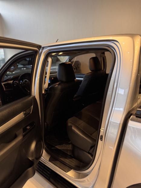 TOYOTA Hilux Caminhonete 2.8 16V 4P SR 4X4 DIESEL CABINE DUPLA AUTOM�TICO, Foto 14