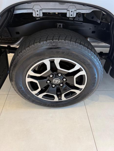 TOYOTA Hilux Caminhonete 2.8 16V SRX 4X4 TURBO DIESEL CABINE DUPLA AUTOM�TICO, Foto 21