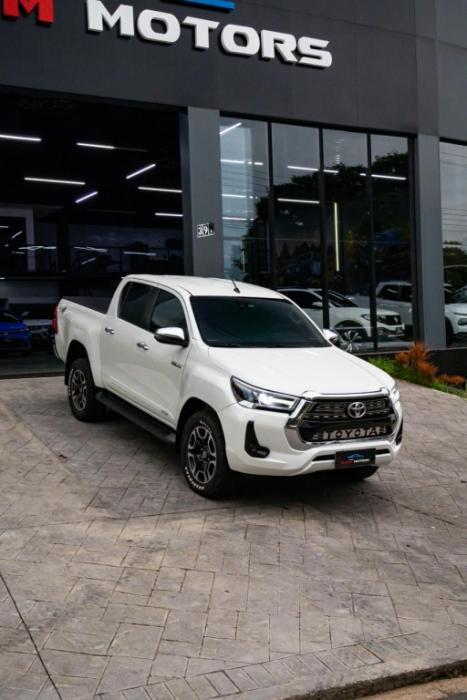 TOYOTA Hilux Caminhonete 2.8 16V SRX 4X4 DIESEL CABINE DUPLA AUTOM�TICO, Foto 2