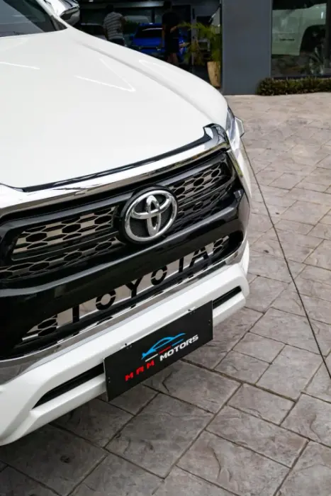 TOYOTA Hilux Caminhonete 2.8 16V SRX 4X4 DIESEL CABINE DUPLA AUTOM�TICO, Foto 11