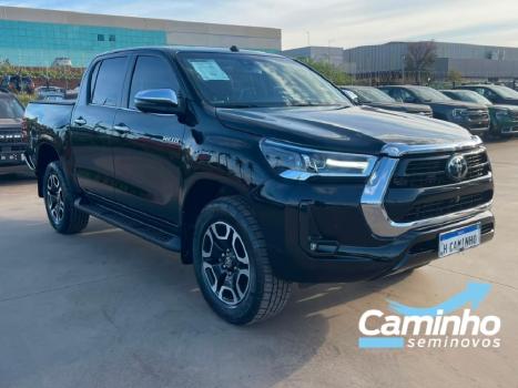 TOYOTA Hilux Caminhonete 2.8 16V SRX 4X4 TURBO DIESEL CABINE DUPLA AUTOM�TICO, Foto 3
