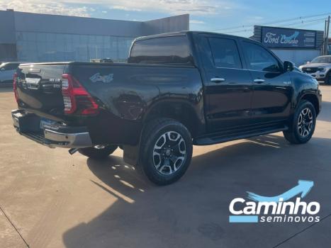 TOYOTA Hilux Caminhonete 2.8 16V SRX 4X4 TURBO DIESEL CABINE DUPLA AUTOM�TICO, Foto 5