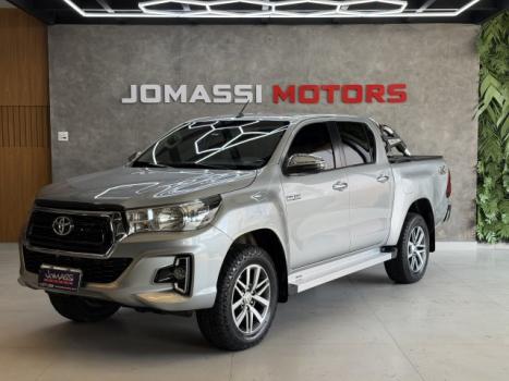 TOYOTA Hilux Caminhonete 2.8 16V SRV 4X4 DIESEL CABINE DUPLA AUTOM�TICO, Foto 1