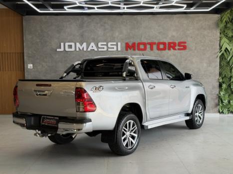 TOYOTA Hilux Caminhonete 2.8 16V SRV 4X4 DIESEL CABINE DUPLA AUTOM�TICO, Foto 6