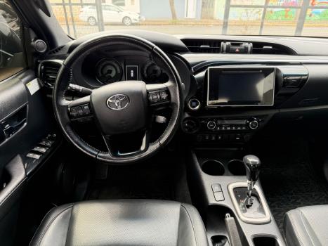 TOYOTA Hilux Caminhonete 2.8 16V SRX 50 ANOS 4X4 TURBO DIESEL CABINE DUPLA AUTOM�TICO, Foto 8