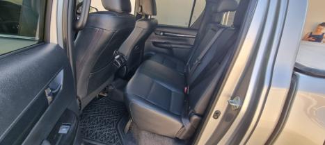 TOYOTA Hilux Caminhonete 2.8 16V SRX 50 ANOS 4X4 TURBO DIESEL CABINE DUPLA AUTOM�TICO, Foto 7