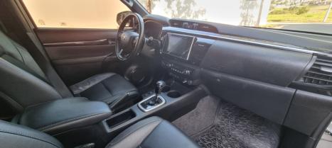 TOYOTA Hilux Caminhonete 2.8 16V SRX 50 ANOS 4X4 TURBO DIESEL CABINE DUPLA AUTOM�TICO, Foto 8