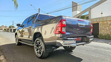 TOYOTA Hilux Caminhonete 2.8 16V SRV 4X4 DIESEL CABINE DUPLA AUTOM�TICO, Foto 5