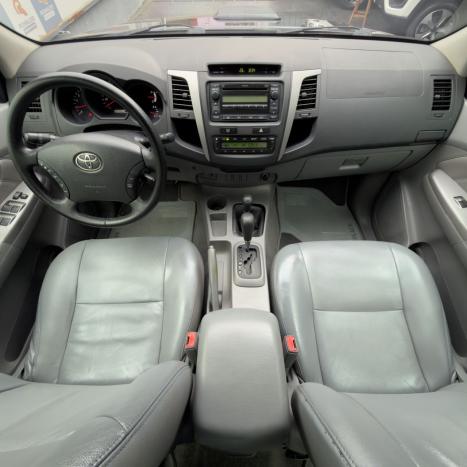 TOYOTA Hilux Caminhonete 3.0 16V 4P 4X4 SRV TURBO DIESEL CABINE DUPLA AUTOM�TICO, Foto 9