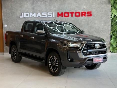 TOYOTA Hilux Caminhonete 2.8 16V SRX LIMITED 4X4 TURBO DIESEL CABINE DUPLA AUTOM�TICO, Foto 3