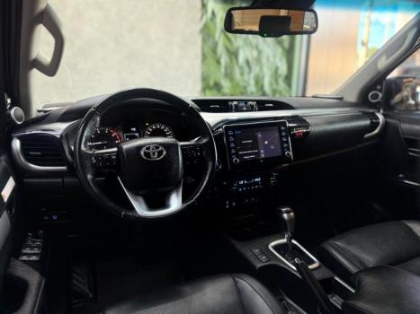 TOYOTA Hilux Caminhonete 2.8 16V SRX LIMITED 4X4 TURBO DIESEL CABINE DUPLA AUTOM�TICO, Foto 10