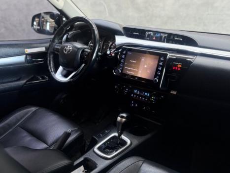 TOYOTA Hilux Caminhonete 2.8 16V SRX LIMITED 4X4 TURBO DIESEL CABINE DUPLA AUTOM�TICO, Foto 13