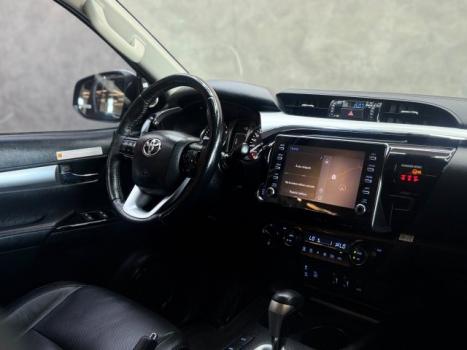 TOYOTA Hilux Caminhonete 2.8 16V SRX LIMITED 4X4 TURBO DIESEL CABINE DUPLA AUTOM�TICO, Foto 14