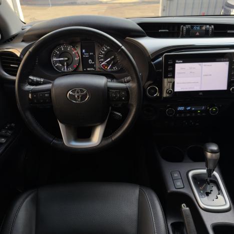 TOYOTA Hilux Caminhonete 2.8 16V SRX 4X4 TURBO DIESEL CABINE DUPLA AUTOM�TICO, Foto 9