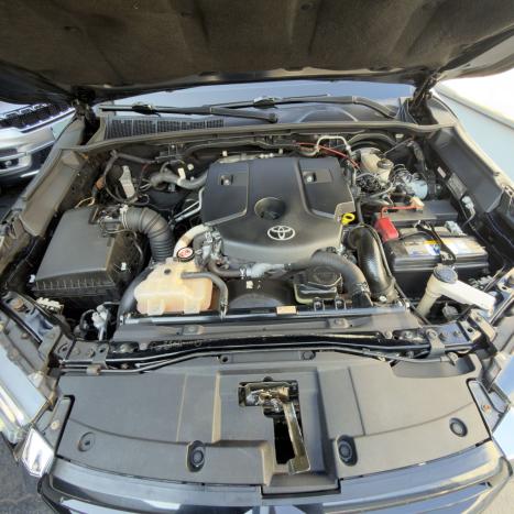 TOYOTA Hilux Caminhonete 2.8 16V SRX 4X4 TURBO DIESEL CABINE DUPLA AUTOM�TICO, Foto 15