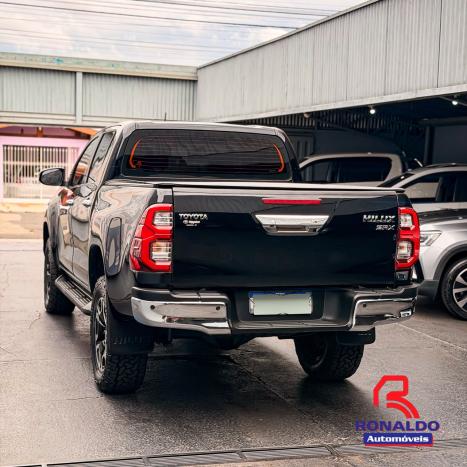 TOYOTA Hilux Caminhonete 2.8 16V SRX 4X4 TURBO DIESEL CABINE DUPLA AUTOMÁTICO, Foto 6