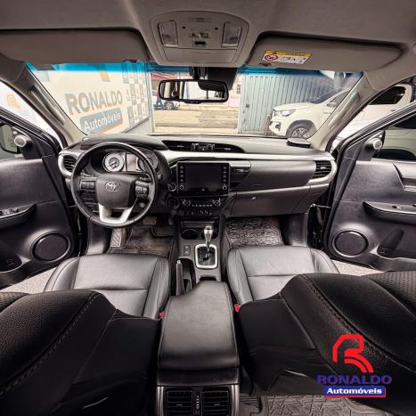 TOYOTA Hilux Caminhonete 2.8 16V SRX 4X4 TURBO DIESEL CABINE DUPLA AUTOMÁTICO, Foto 8