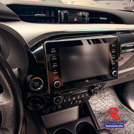 TOYOTA Hilux Caminhonete 2.8 16V SRX 4X4 TURBO DIESEL CABINE DUPLA AUTOMÁTICO, Foto 13