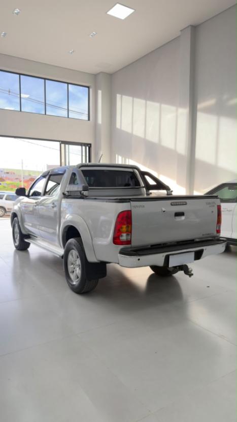 TOYOTA Hilux Caminhonete 2.7 16V 4P SRV FLEX 4X4  CABINE DUPLA AUTOM�TICO, Foto 5