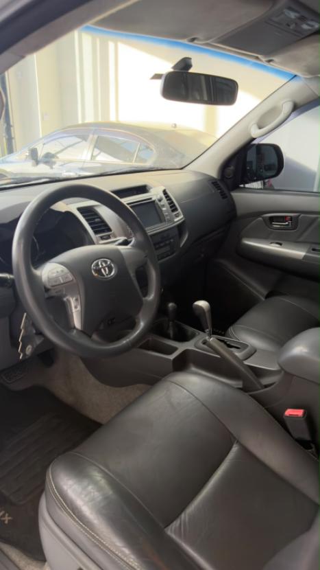 TOYOTA Hilux Caminhonete 2.7 16V 4P SRV FLEX 4X4  CABINE DUPLA AUTOM�TICO, Foto 9