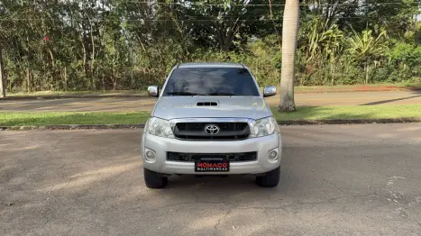 TOYOTA Hilux Caminhonete 3.0 4P 4X4 SRV TURBO DIESEL CABINE DUPLA AUTOM�TICO, Foto 2