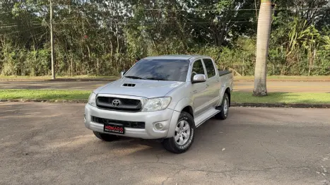 TOYOTA Hilux Caminhonete 3.0 4P 4X4 SRV TURBO DIESEL CABINE DUPLA AUTOM�TICO, Foto 3