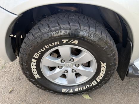 TOYOTA Hilux Caminhonete 3.0 4P 4X4 SRV TURBO DIESEL CABINE DUPLA AUTOM�TICO, Foto 11