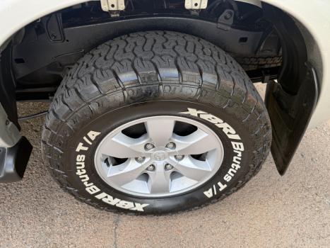 TOYOTA Hilux Caminhonete 3.0 4P 4X4 SRV TURBO DIESEL CABINE DUPLA AUTOM�TICO, Foto 13