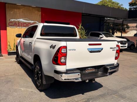 TOYOTA Hilux Caminhonete 2.8 16V SRX 4X4 DIESEL CABINE DUPLA AUTOM�TICO, Foto 9