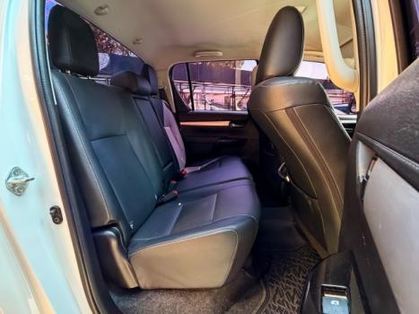TOYOTA Hilux Caminhonete 2.8 16V SRX 4X4 DIESEL CABINE DUPLA AUTOM�TICO, Foto 13