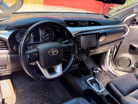 TOYOTA Hilux Caminhonete 2.8 16V SRX 4X4 DIESEL CABINE DUPLA AUTOM�TICO, Foto 18