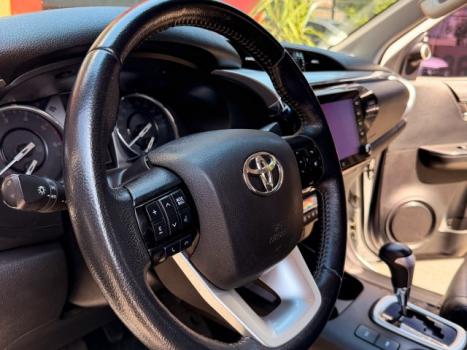 TOYOTA Hilux Caminhonete 2.8 16V SRX 4X4 DIESEL CABINE DUPLA AUTOM�TICO, Foto 22