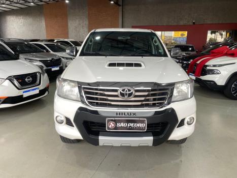 TOYOTA Hilux Caminhonete 3.0 4P 4X4 SRV TURBO DIESEL CABINE DUPLA AUTOM�TICO, Foto 3