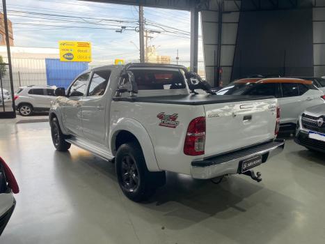 TOYOTA Hilux Caminhonete 3.0 4P 4X4 SRV TURBO DIESEL CABINE DUPLA AUTOM�TICO, Foto 6