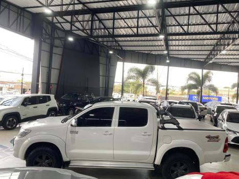 TOYOTA Hilux Caminhonete 3.0 4P 4X4 SRV TURBO DIESEL CABINE DUPLA AUTOM�TICO, Foto 8