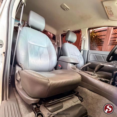 TOYOTA Hilux Caminhonete 3.0 4P 4X4 SRV TURBO DIESEL CABINE DUPLA AUTOM�TICO, Foto 14