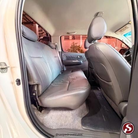 TOYOTA Hilux Caminhonete 3.0 4P 4X4 SRV TURBO DIESEL CABINE DUPLA AUTOM�TICO, Foto 15
