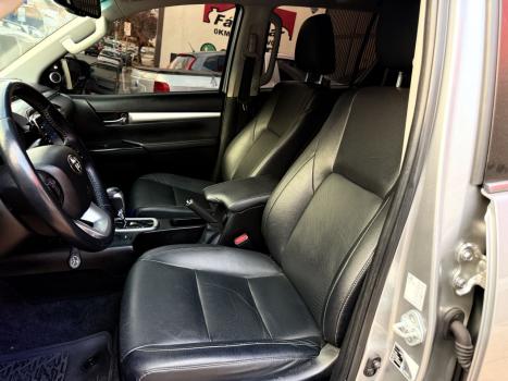 TOYOTA Hilux Caminhonete 2.8 16V SRX 4X4 TURBO DIESEL CABINE DUPLA AUTOM�TICO, Foto 7