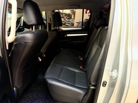 TOYOTA Hilux Caminhonete 2.8 16V SRX 4X4 TURBO DIESEL CABINE DUPLA AUTOM�TICO, Foto 8