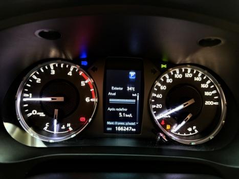 TOYOTA Hilux Caminhonete 2.8 16V SRX 4X4 TURBO DIESEL CABINE DUPLA AUTOM�TICO, Foto 15