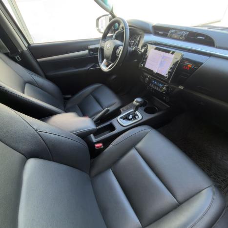 TOYOTA Hilux Caminhonete 2.8 16V SRV 4X4 DIESEL CABINE DUPLA AUTOM�TICO, Foto 11