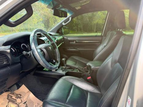TOYOTA Hilux Caminhonete 2.8 16V SRX 4X4 TURBO DIESEL CABINE DUPLA AUTOM�TICO, Foto 7