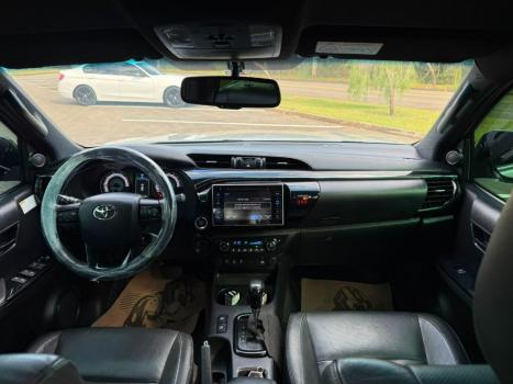 TOYOTA Hilux Caminhonete 2.8 16V SRX 4X4 TURBO DIESEL CABINE DUPLA AUTOM�TICO, Foto 9