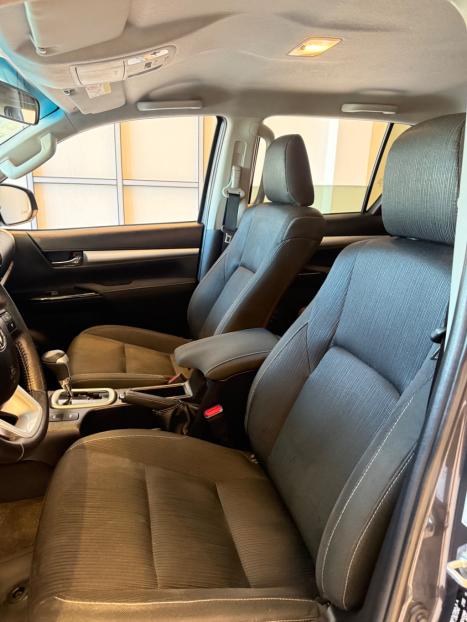 TOYOTA Hilux Caminhonete 2.7 16V 4P SR FLEX CABINE DUPLA AUTOM�TICO, Foto 10