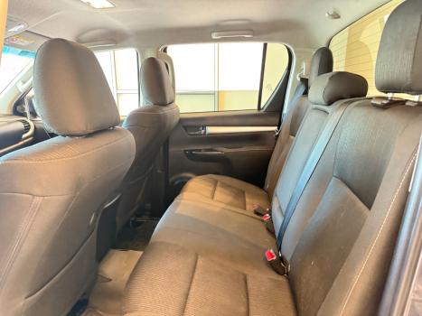 TOYOTA Hilux Caminhonete 2.7 16V 4P SR FLEX CABINE DUPLA AUTOM�TICO, Foto 11