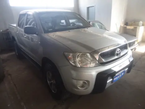 TOYOTA Hilux Caminhonete 2.5 16V 4X4 STD TURBO DIESEL CABINE DUPLA, Foto 1