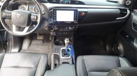 TOYOTA Hilux Caminhonete 2.8 16V SRX 4X4 TURBO DIESEL CABINE DUPLA AUTOM�TICO, Foto 7