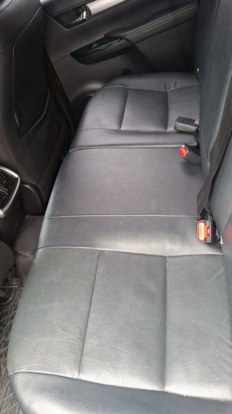TOYOTA Hilux Caminhonete 2.8 16V SRX 4X4 TURBO DIESEL CABINE DUPLA AUTOM�TICO, Foto 8